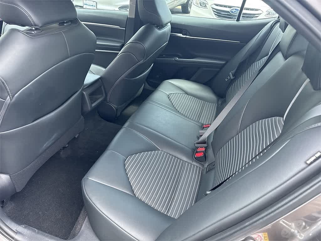 Thumbnail: 2019 Toyota Camry - 9