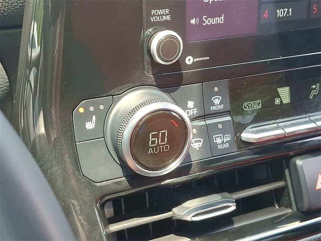 Thumbnail: 2021 Toyota Highlander - 19