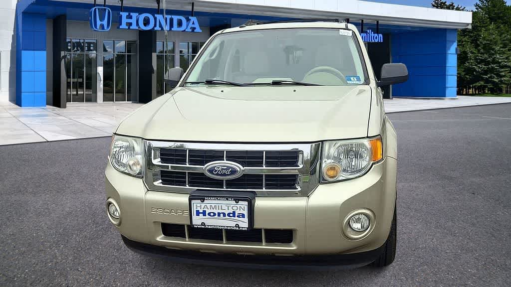 Thumbnail: 2010 Ford Escape - 3