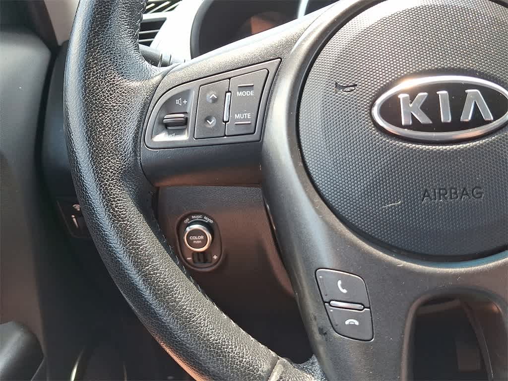 Thumbnail: 2012 Kia Soul - 9