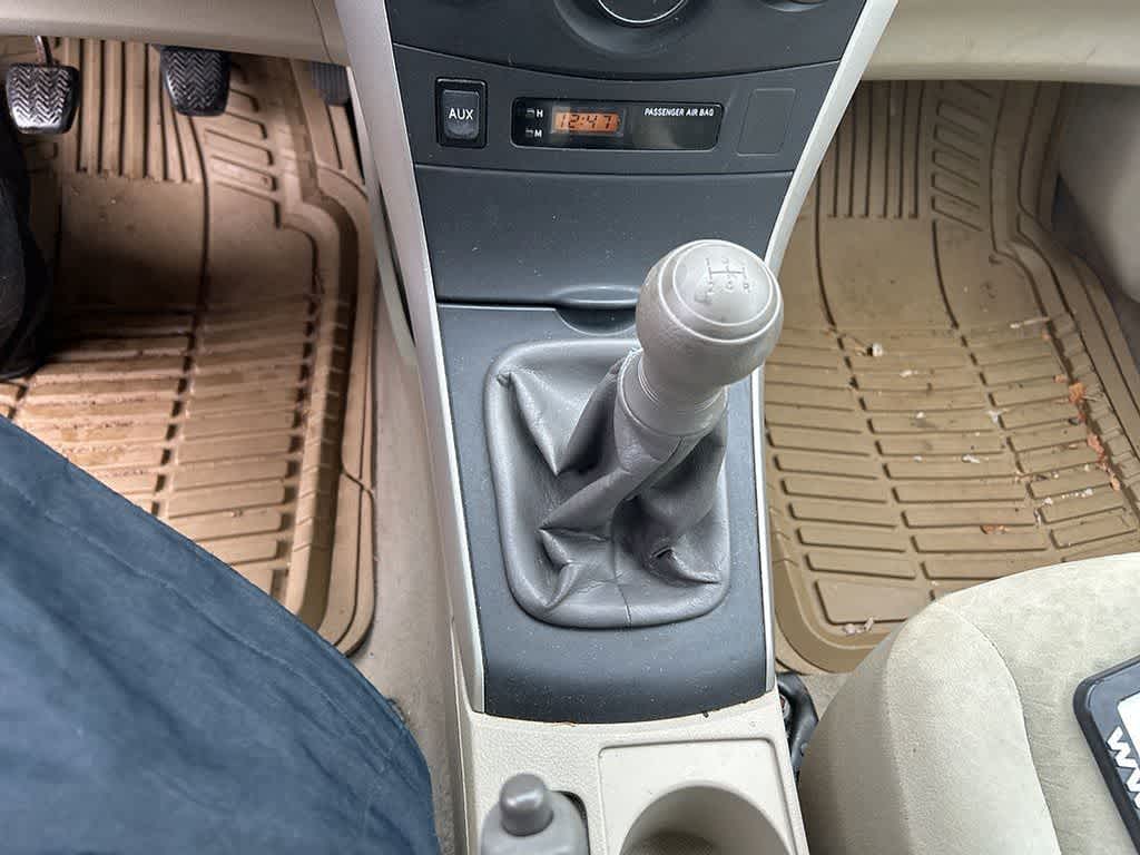 Thumbnail: 2010 Toyota Corolla - 21