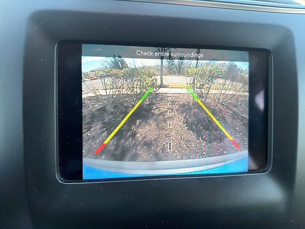 Thumbnail: 2020 Jeep Cherokee - 25