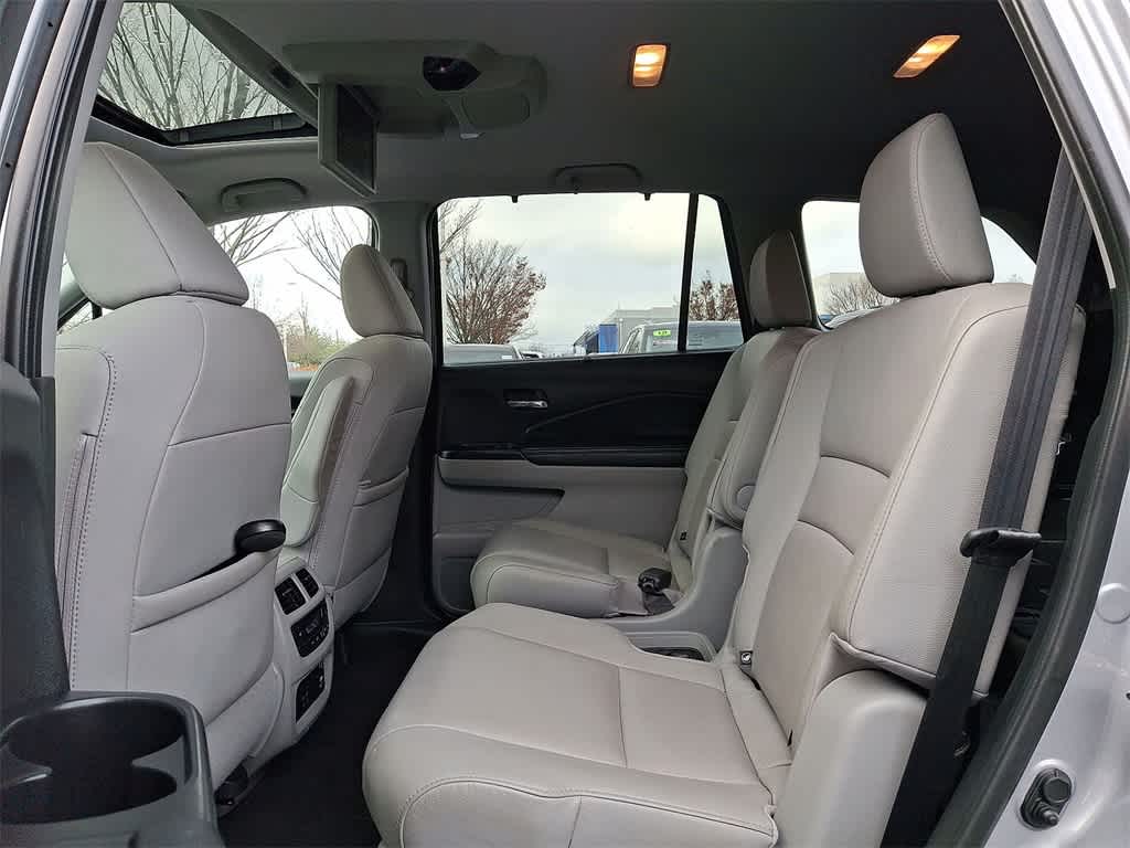 Thumbnail: 2019 Honda Pilot - 20