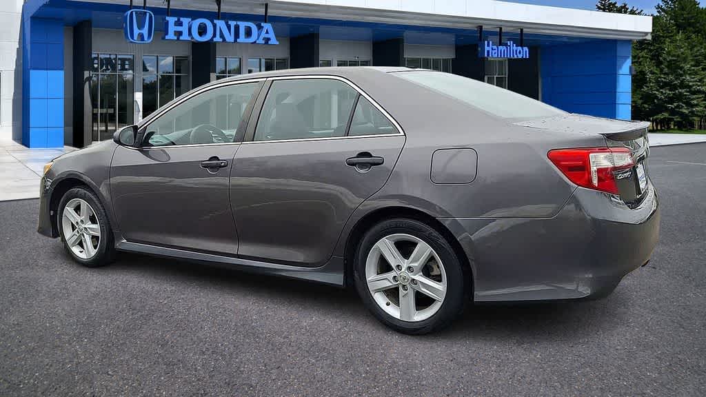 Thumbnail: 2013 Toyota Camry - 6