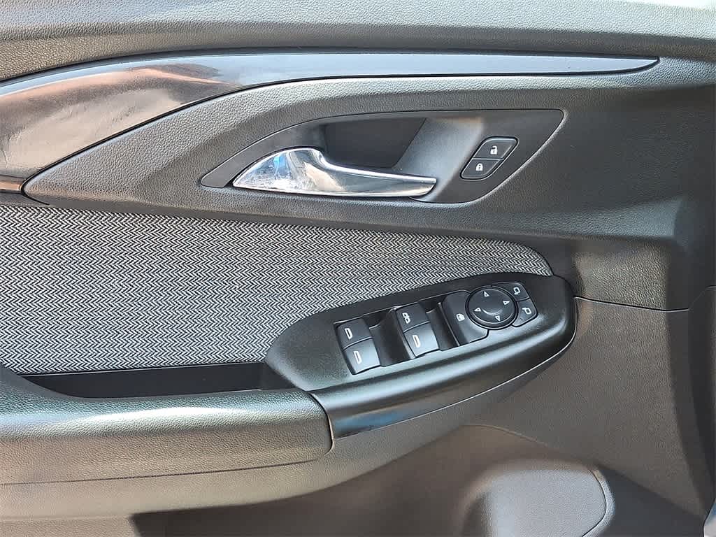 Thumbnail: 2021 Chevrolet TrailBlazer - 2