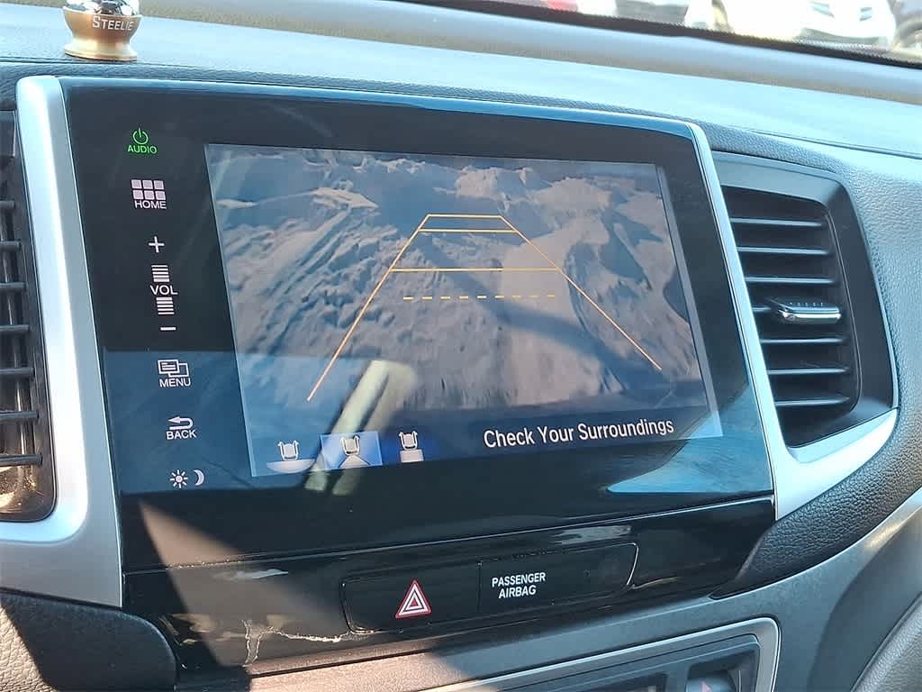 Thumbnail: 2016 Honda Pilot - 15