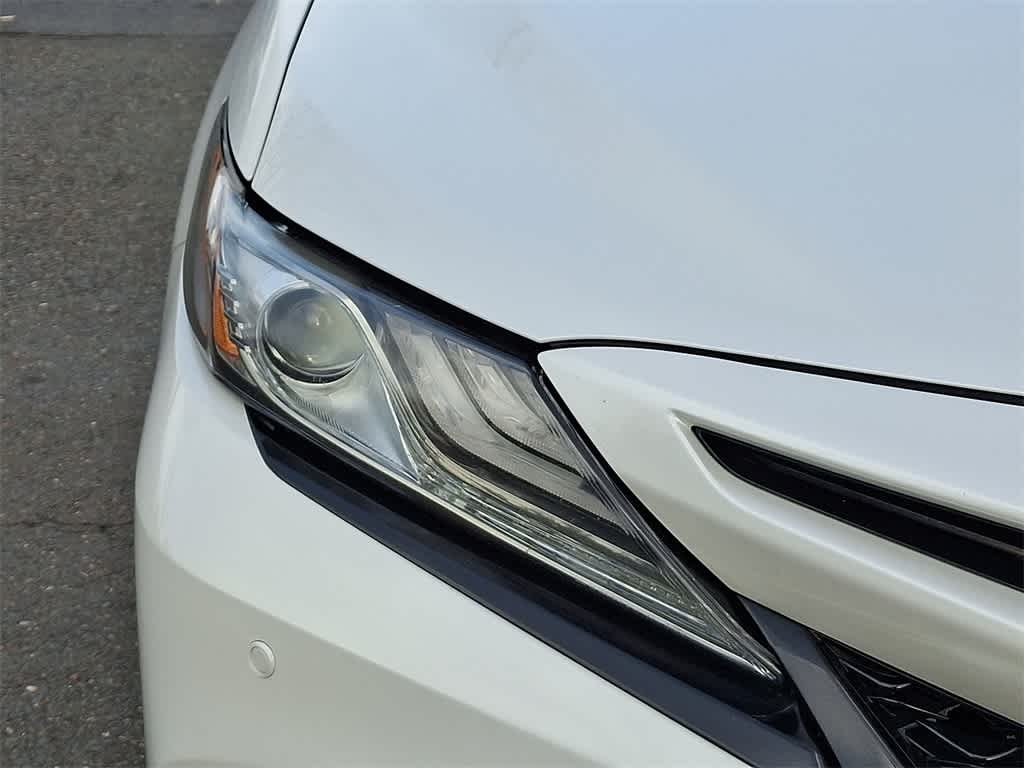 Thumbnail: 2018 Toyota Camry - 19