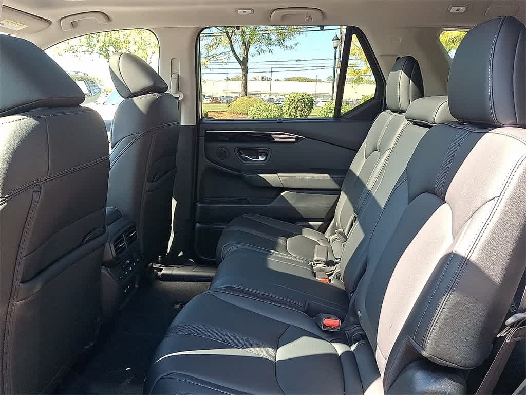 Thumbnail: 2025 Honda Pilot - 10