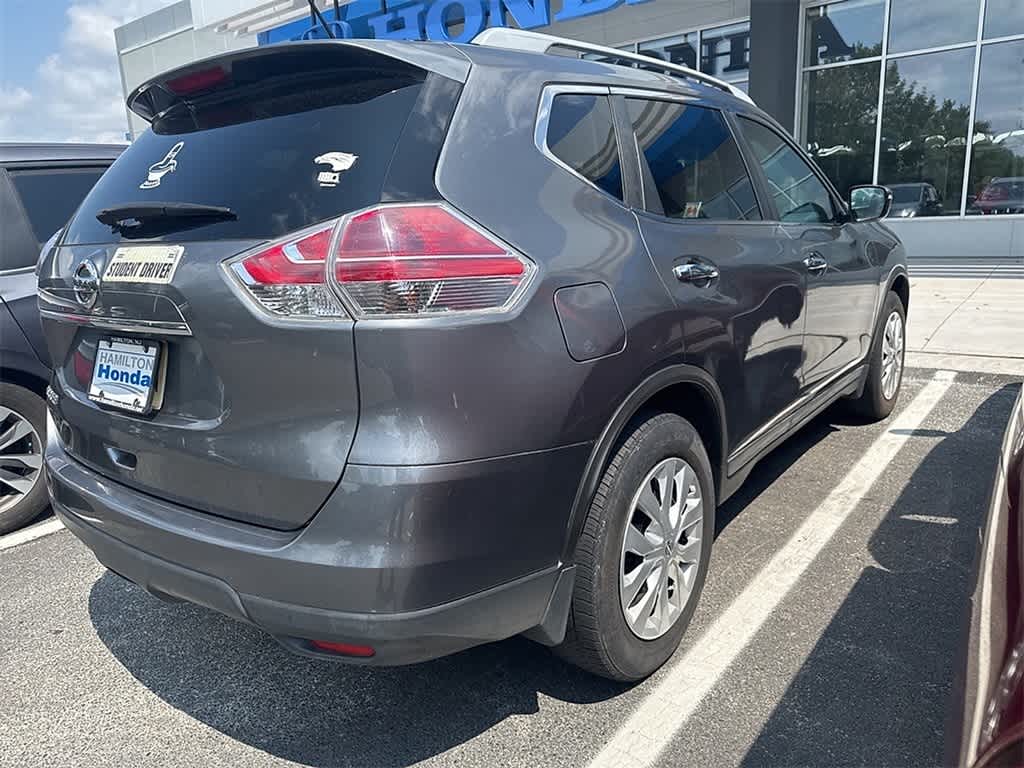 Thumbnail: 2016 Nissan Rogue - 4