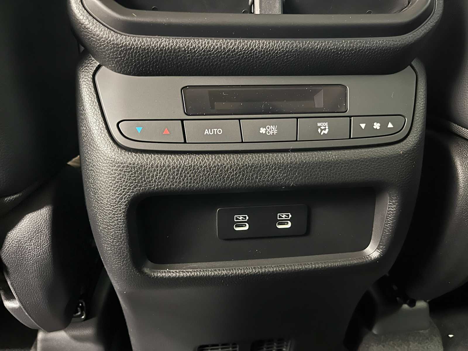 Thumbnail: 2026 Honda Pilot - 24