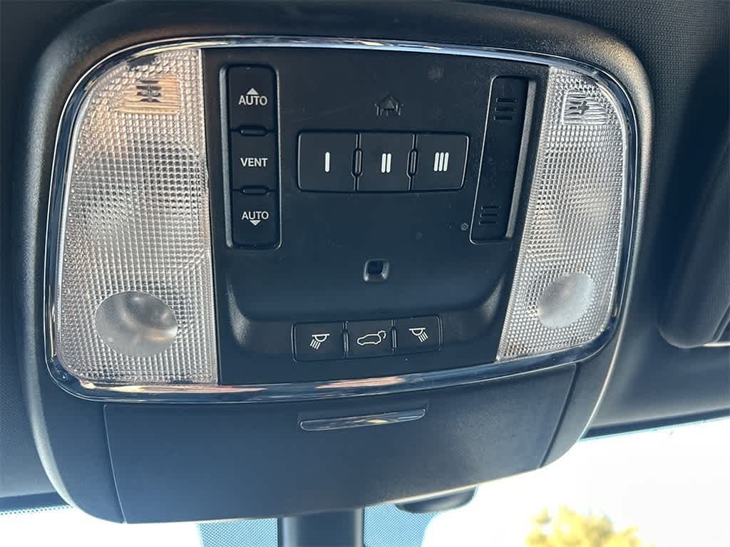 Thumbnail: 2018 Dodge Durango - 22