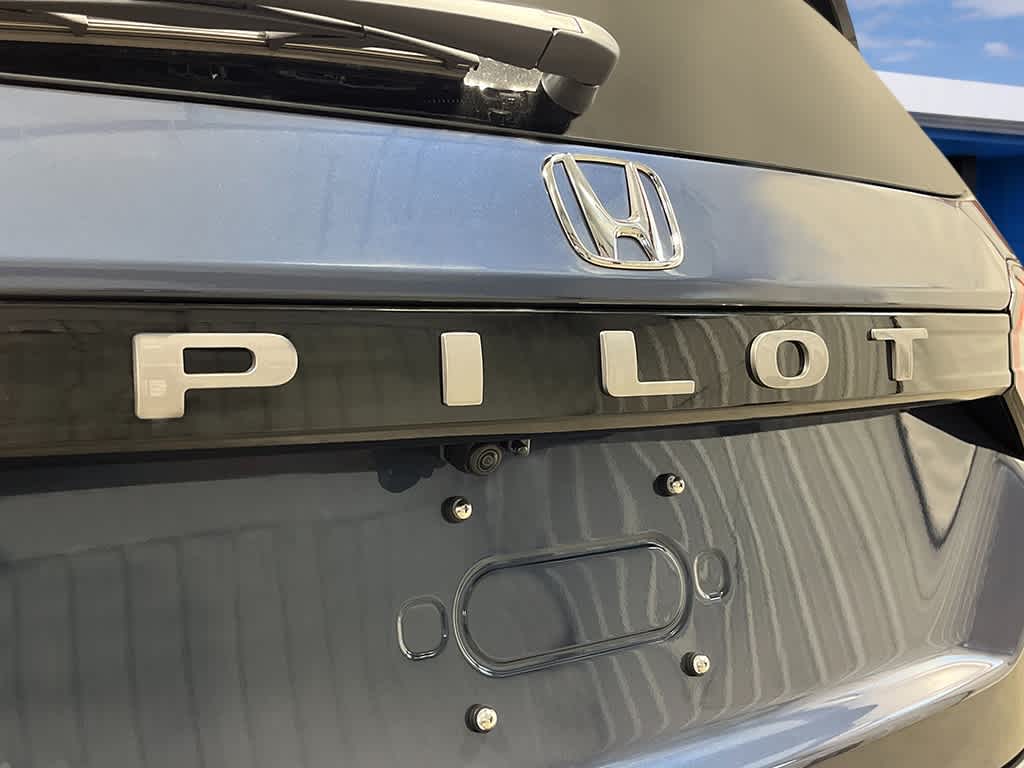 Thumbnail: 2026 Honda Pilot - 7