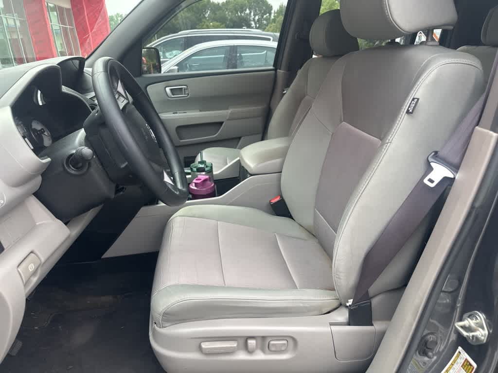 Thumbnail: 2013 Honda Pilot - 7