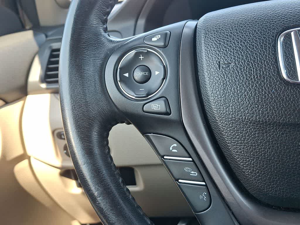 Thumbnail: 2017 Honda Pilot - 17