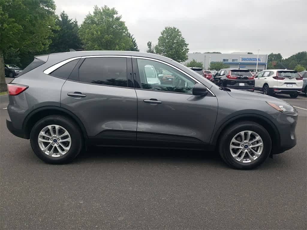 Thumbnail: 2022 Ford Escape - 4