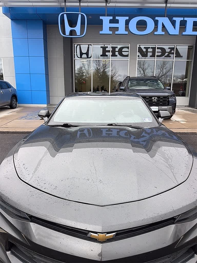 Thumbnail: 2017 Chevrolet Camaro - 2