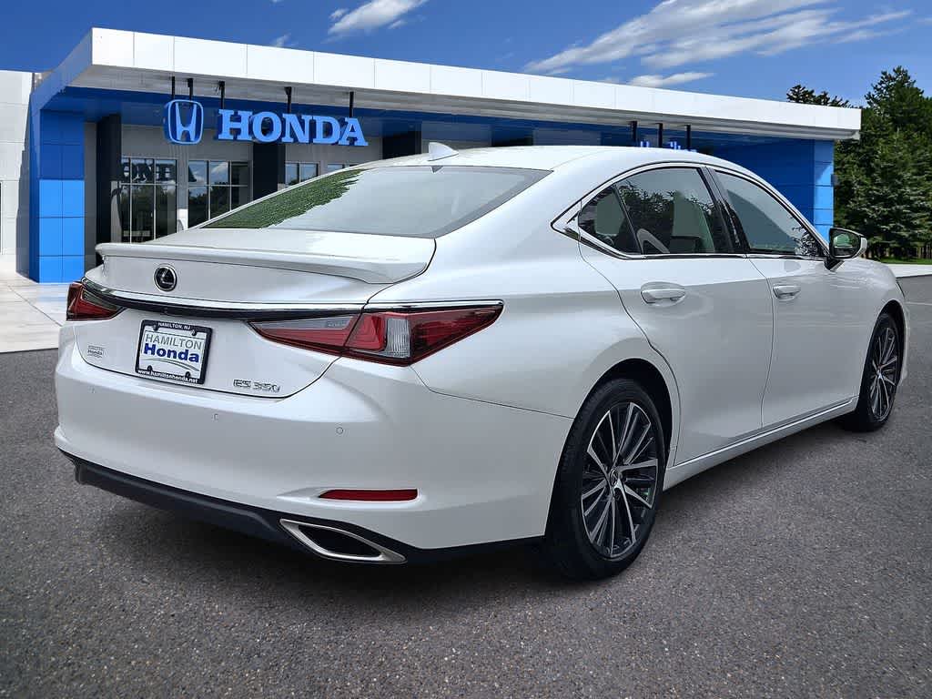 Thumbnail: 2023 Lexus ES - 24
