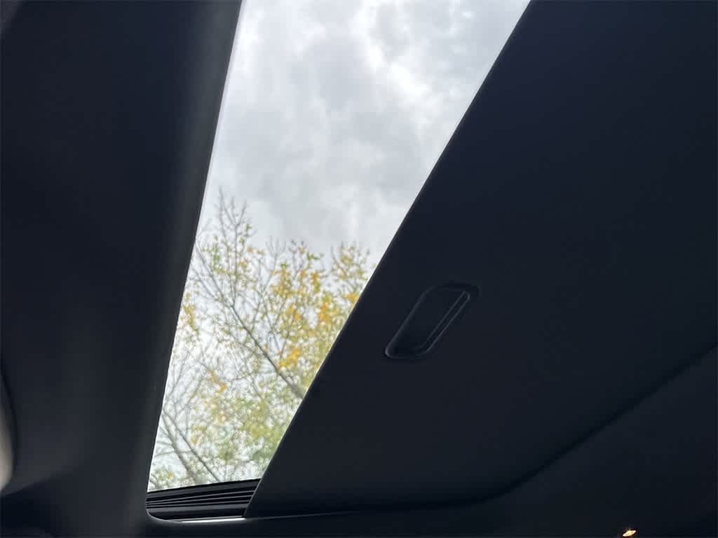 Thumbnail: 2019 Jeep Grand Cherokee - 15