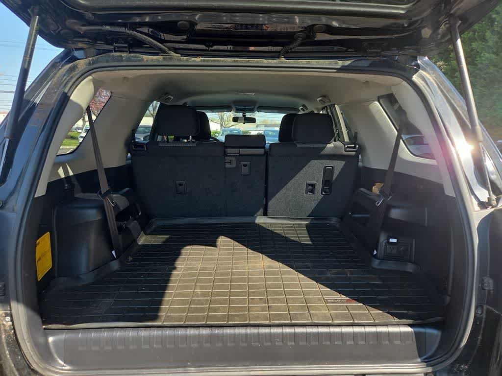 Thumbnail: 2016 Toyota 4Runner - 13