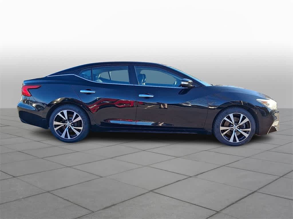 Thumbnail: 2017 Nissan Maxima - 25