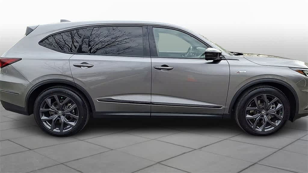 Thumbnail: 2023 Acura MDX - 9