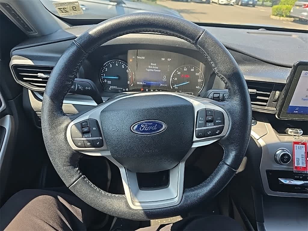 Thumbnail: 2022 Ford Explorer - 9