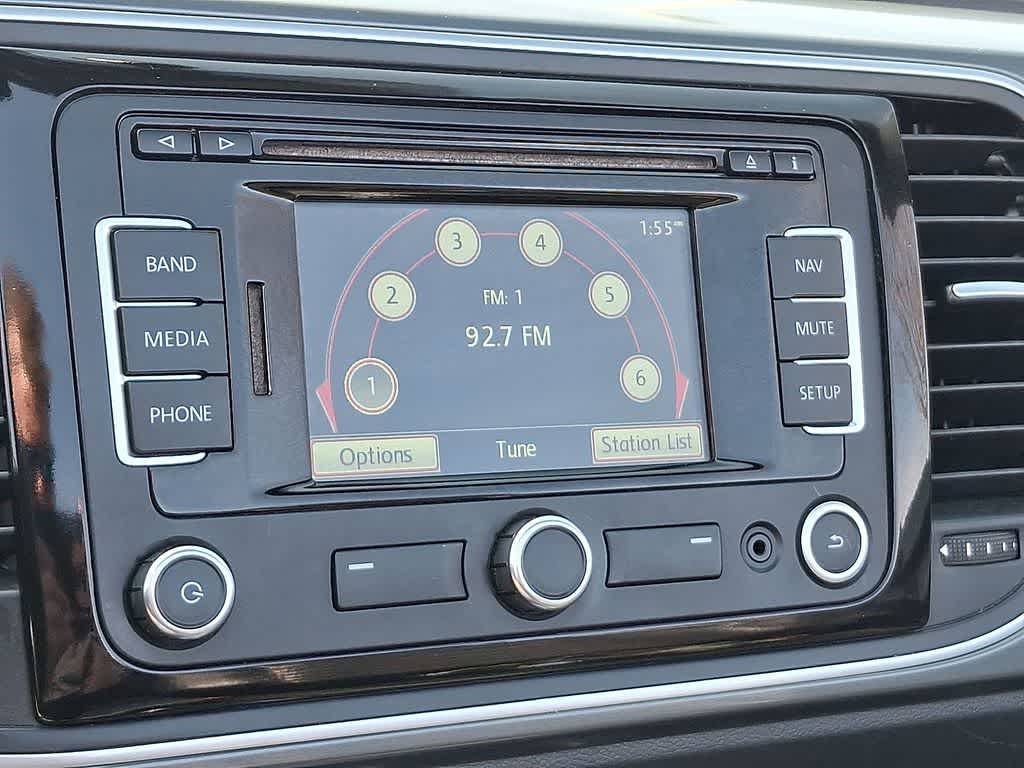 Thumbnail: 2014 Volkswagen Beetle - 15