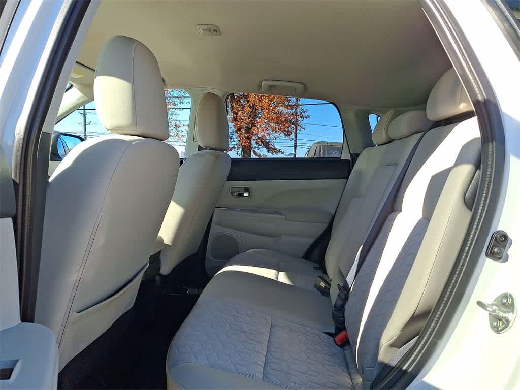 Thumbnail: 2021 Mitsubishi Outlander Sport - 20