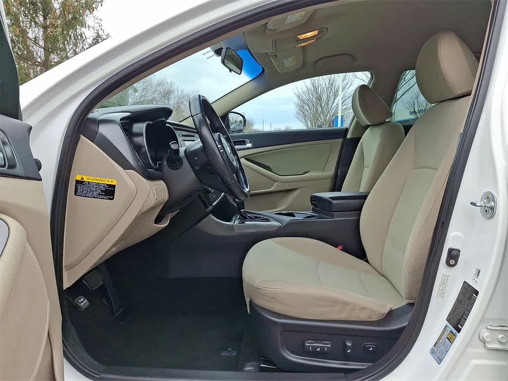 Thumbnail: 2015 Kia Optima - 11