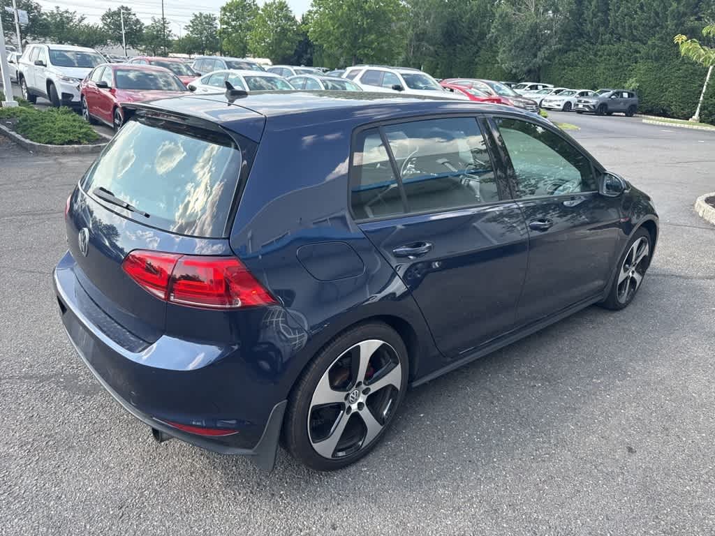Thumbnail: 2016 Volkswagen Golf - 5