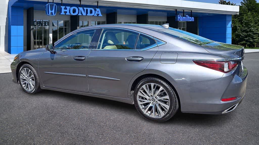 Thumbnail: 2019 Lexus ES - 6