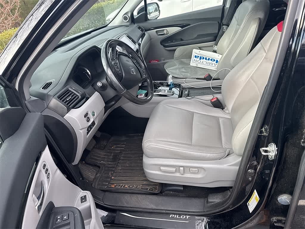 Thumbnail: 2018 Honda Pilot - 10