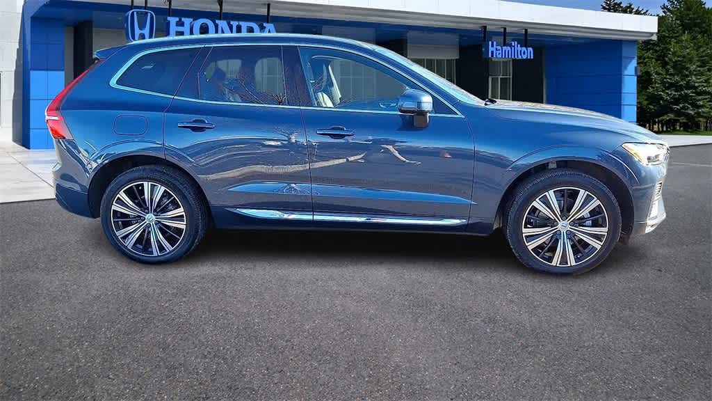 Thumbnail: 2022 Volvo XC60 - 9