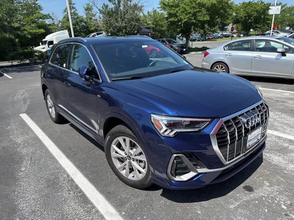 Thumbnail: 2023 Audi Q3 - 3