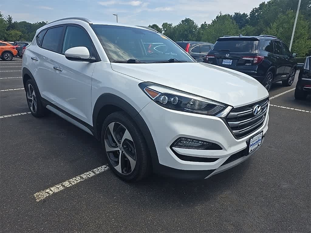 Thumbnail: 2017 Hyundai Tucson - 3