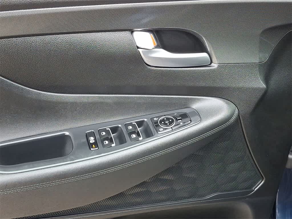 Thumbnail: 2023 Hyundai Santa Fe - 10