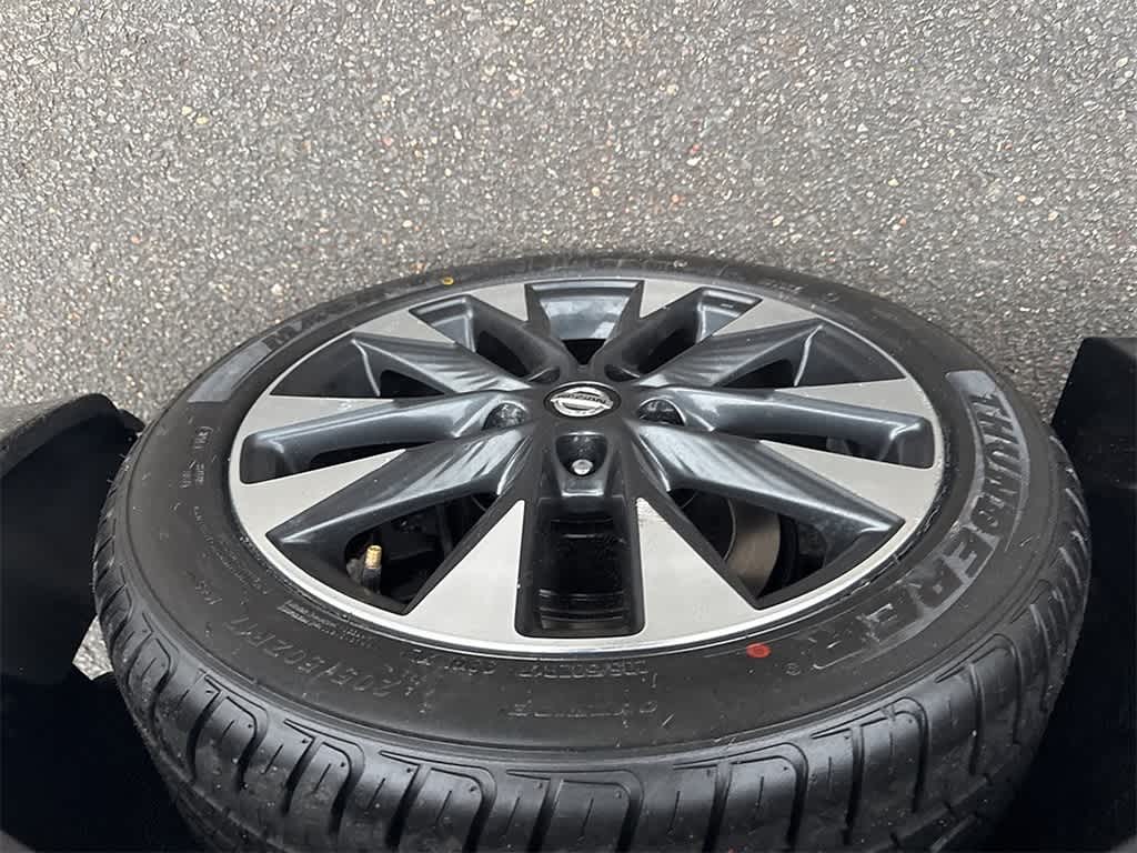 Thumbnail: 2019 Nissan Sentra - 11