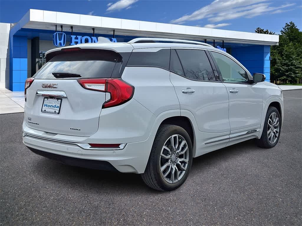 Thumbnail: 2022 GMC Terrain - 24