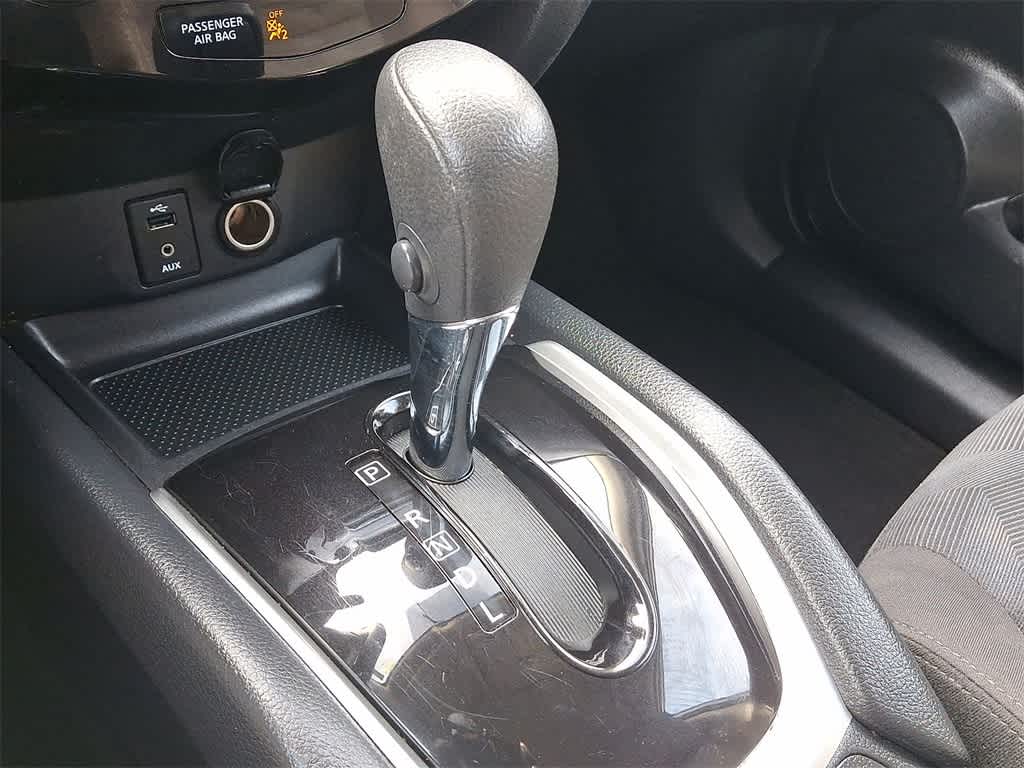 Thumbnail: 2016 Nissan Rogue - 12