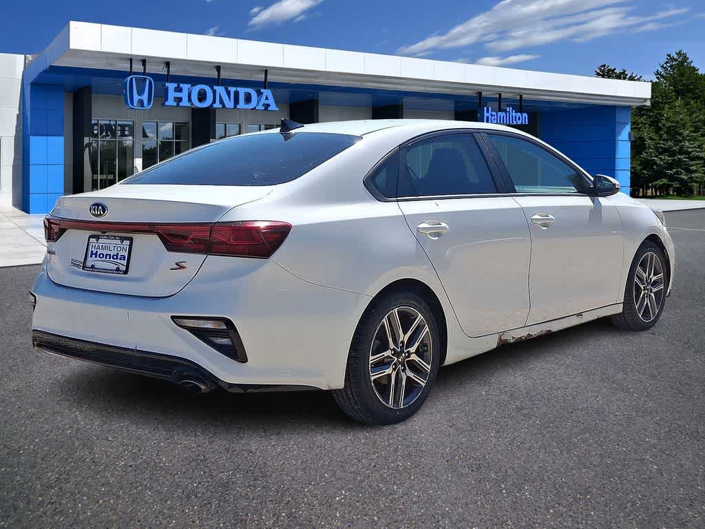 Thumbnail: 2019 Kia Forte - 24