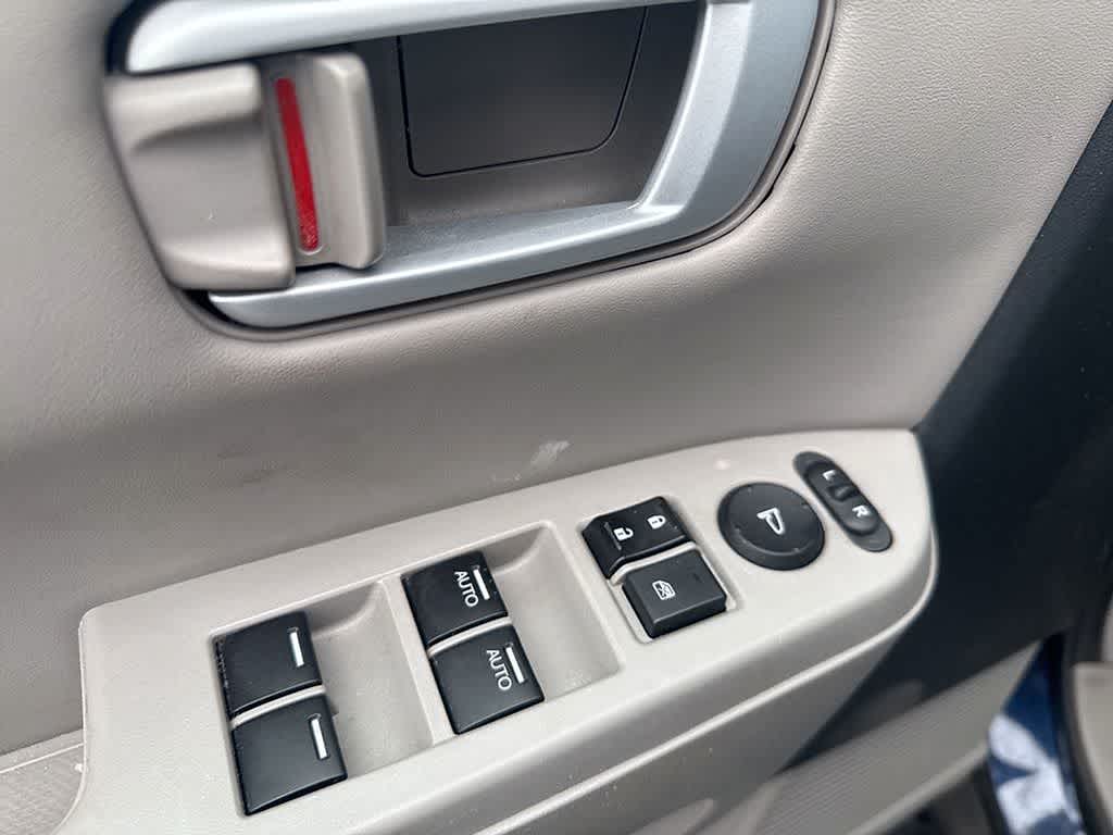 Thumbnail: 2015 Honda Pilot - 11