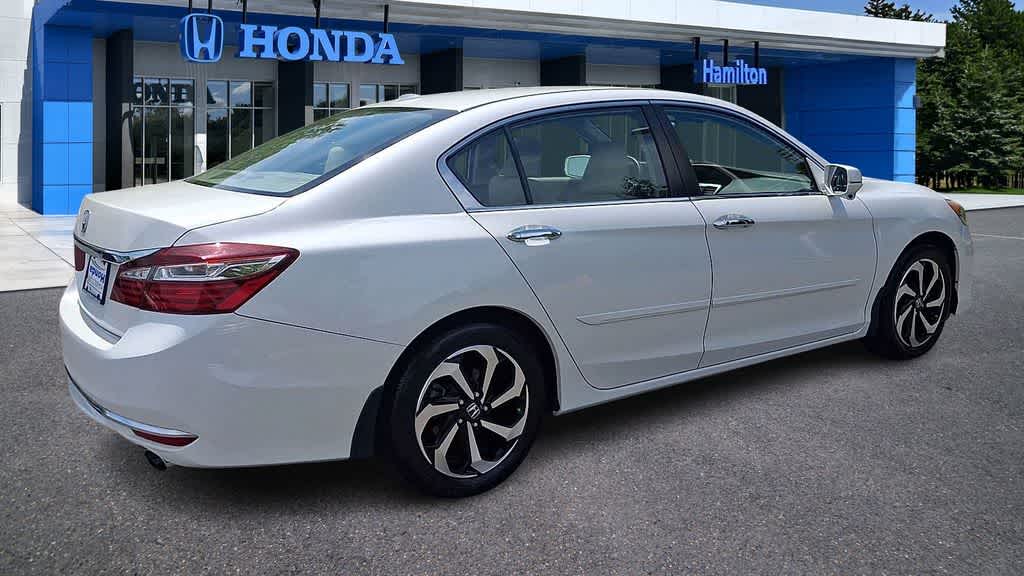 Thumbnail: 2017 Honda Accord - 8