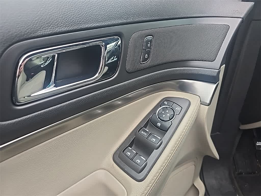 Thumbnail: 2014 Ford Explorer - 13