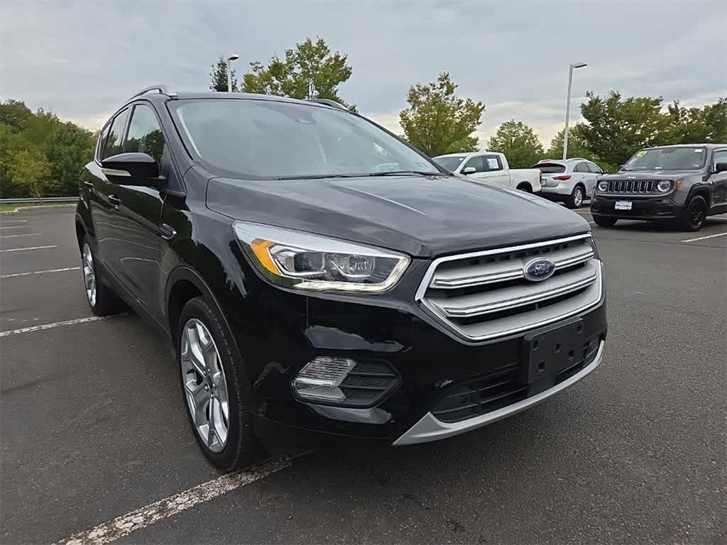 Thumbnail: 2019 Ford Escape - 3
