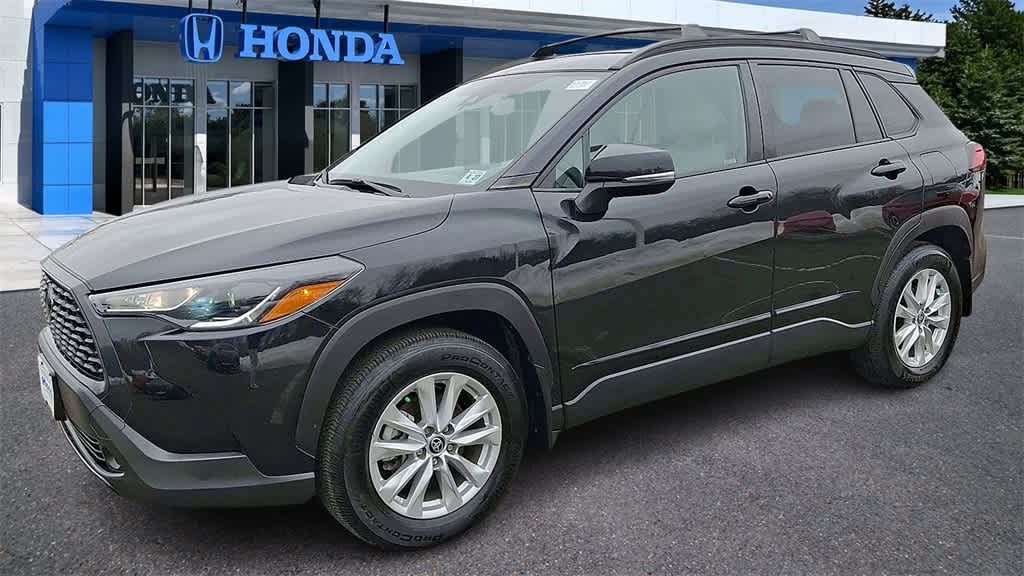 Thumbnail: 2022 Toyota Corolla Cross - 4