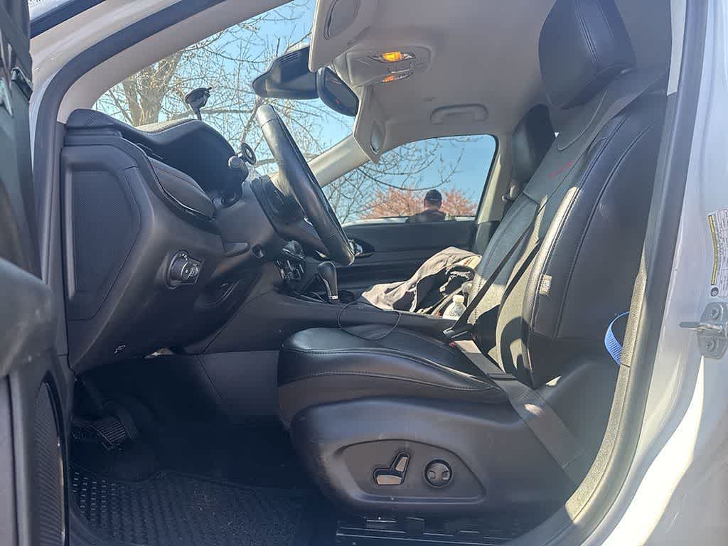 Thumbnail: 2022 Jeep Compass - 10