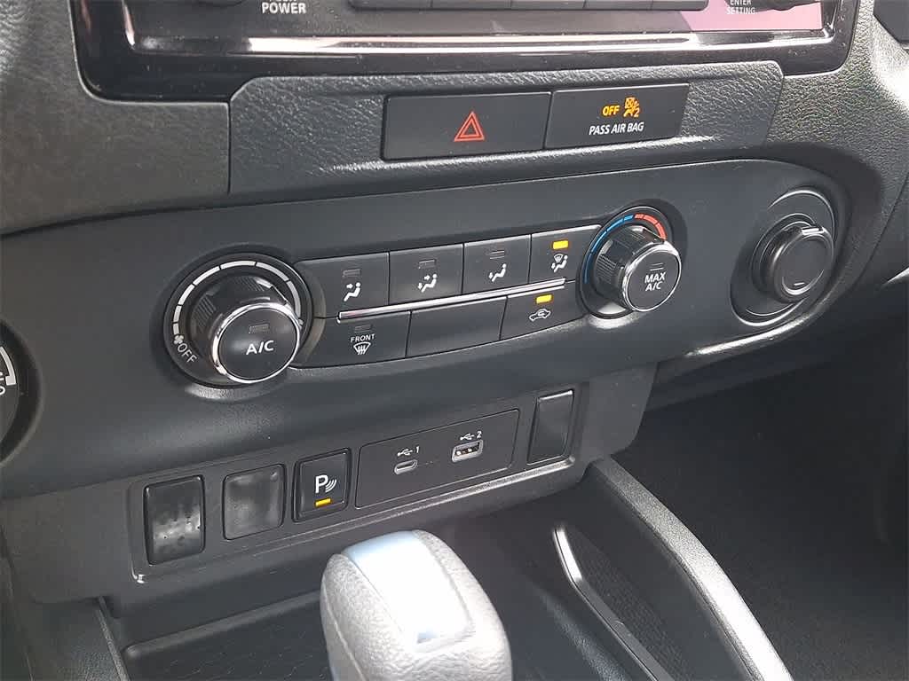 Thumbnail: 2022 Nissan Frontier - 19