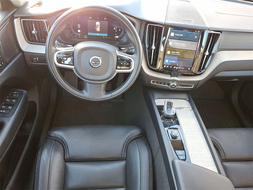 Thumbnail: 2022 Volvo XC60 - 21