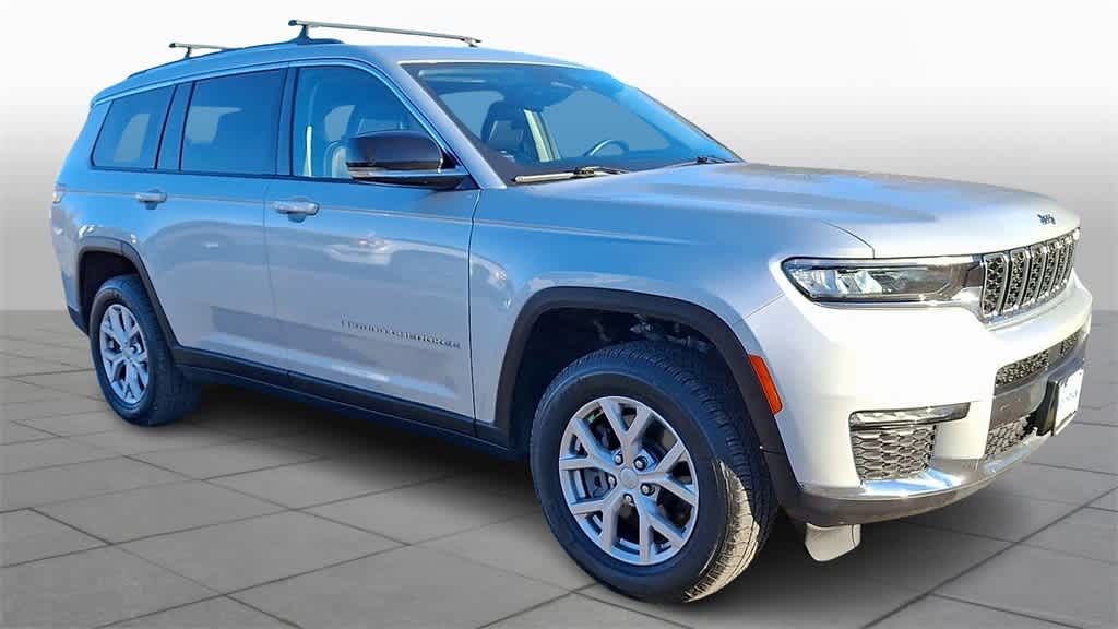 Thumbnail: 2022 Jeep Grand Cherokee L - 2
