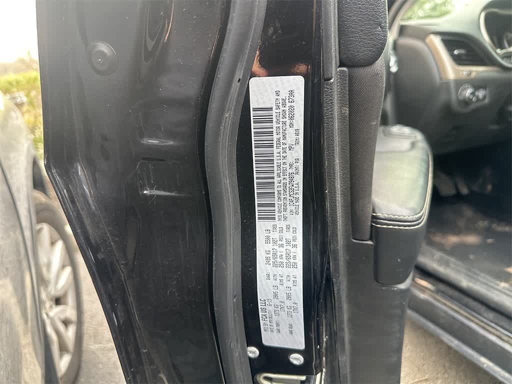 Thumbnail: 2015 Jeep Cherokee - 8